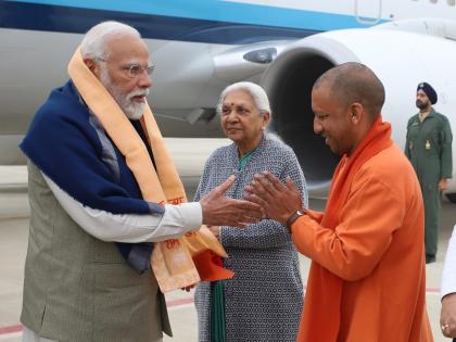 PM Narendra Modi arrives in Ayodhya received Governor Anandiben Patel CM Yogi Adityanath inaugurate Maharishi Valmiki International Airport Ayodhya Dham Ayodhya Dham Railway Station flag off new Amrit Bharat trains and Vande Bharat trains | PM Narendra Modi in Ayodhya: अयोध्या में जय श्री राम, हर जगह उद्घोष..., पीएम मोदी पहुंचे, रोड शो में उमड़े लोग, देखें भावुक वीडियो