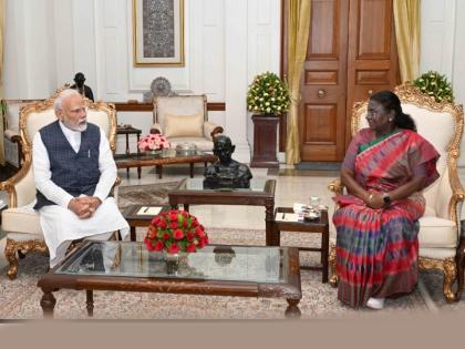 Prime Minister Narendra Modi met President Droupadi Murmu and informed her about Operation Sindoor | Operation Sindoor Updates: PM मोदी ने की राष्ट्रपति मुर्मू से मुलाकात, सेना के ऑपरेशन के बारे में दी जानकारी