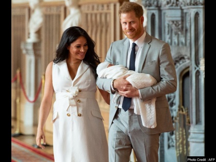 Britain: Prince Harry and his wife Megan will renounce membership of royal family, will not use 'Royal Highness' | ब्रिटेनः प्रिंस हैरी और उनकी पत्नी मेगन शाही परिवार की सदस्यता छोड़ेंगे, नहीं करेंगे 'रॉयल हाईनेस' का इस्तेमाल