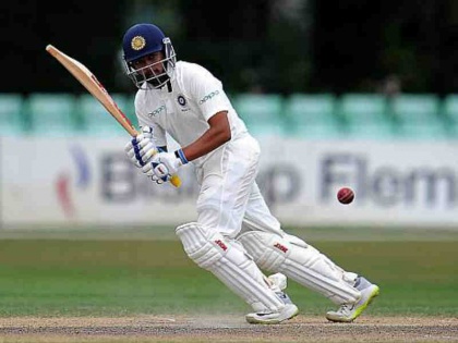 Prithvi Shaw scores brisk half century, India a trail by 279 runs vs England Lions | इंग्लैंड लायंस के खिलाफ पृथ्वी शॉ का तूफानी अर्धशतक, भारत-ए अब भी 279 रन पीछे