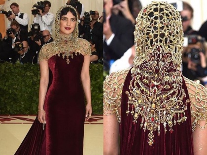 Met Gala 2018: Priyanka Chopra looks stunning in Ralph Lauren maroon gown | Met Gala 2018: रेड कार्पेट पर प्रियंका ने पहनी ऐसी ड्रेस जिसे बनाने में लग गए 250 घंटे