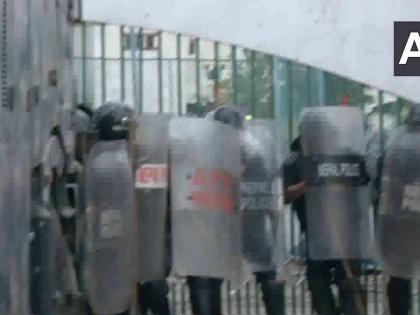 watch nepal Gen-Z Revolution LIVE Situation 15 dead 100 injured protesters enter Parliament premises ruckus over social media ban video | Gen-Z Revolution: नेपाल में हालात खराब, 15 की मौत और 100 घायल, संसद परिसर में घुसे आंदोलनकारी, सोशल मीडिया बैन को लेकर हंगामा, देखिए वीडियो