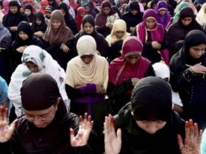 journalist moves sc to entry of women into mosques for namaz | मुस्लिम महिलाओं को मस्जिद के अंदर प्रवेश करने और नमाज की अनुमति के लिए पत्रकार पहुंचा सुप्रीम कोर्ट