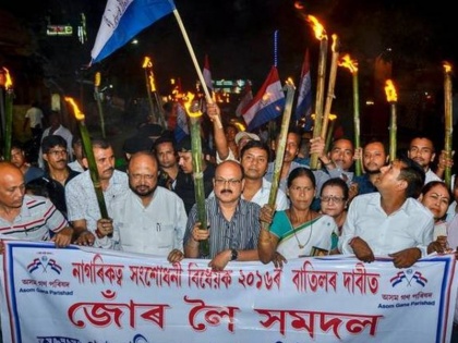 Dinkar kumar blog: assam to protest citizenship bill | दिनकर कुमार का ब्लॉग: नागरिकता विधेयक के विरोध में सुलगता पूर्वोत्तर