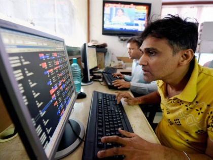 Sensex gains 234 pts, Nifty ends above 11,650 | सेंसेक्स 234 अंक की तेजी के साथ 39,131.04 अंक पर बंद हुआ