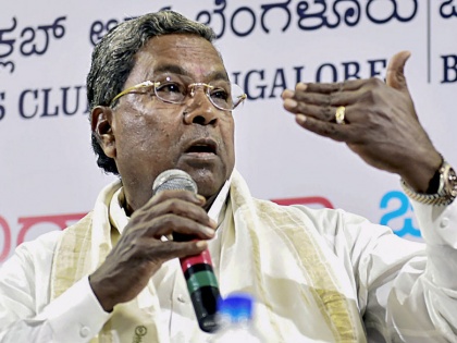 lok sabha election 2019 Siddaramaiah Rules Out Possibility of Becoming Karnataka CM, Says Seat Not Vacant. | कर्नाटक के पूर्व मुख्यमंत्री सिद्धरमैया कहा, भाइयों सीएम कुर्सी खाली नहीं