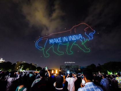 PM Modi 75th Birthday Highlights 1000 drones dazzle skies Pune 30,000 people gathered PM Modi's birthday everyone mesmerized | PM Modi 75th Birthday: आसमान में 1000 ड्रोन का जलवा, पीएम मोदी के जन्मदिन पर जुटे 30 हज़ार लोग, हर कोई मंत्रमुग्ध!
