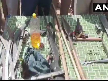 Lockdown: 9 people arrested in Punjab for cutting ASI's hand, petrol bomb and weapons recovered from gurdwara | लॉकडाउन: पंजाब में ASI के हाथ काटने के मामले में 9 लोग गिरफ्तार, गुरुद्वारे से पेट्रोल बम व हथियार बरामद Lockdown: 9 people arrested in Punjab for cutting ASI's hand, petrol bomb and weapons recovered from gurdwara | लॉकडाउन: पंजाब में ASI के हाथ काटने के मामले में 9 लोग गिरफ्तार, गुरुद्वारे से पेट्रोल बम व हथियार बरामद