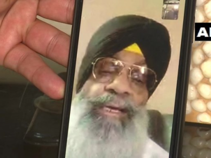 Five residents of Amritsar are stranded in Lahore, Pakistan where they went to visit gurudwaras. | पाकिस्तान में फंसे पिता ने बेटे को भेजा वीडियो संदेश, बोले हमें जल्दी यहां से निकालो