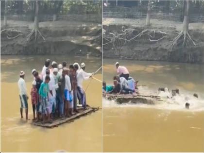 VIDEO A boat made of thermocol with 14 people on board capsized in the middle of the river in Purnia, Bihar | VIDEO: बिहार के पूर्णिया में थर्मोकॉल से बनी नाव पर 14 लोग सवार, बीच नदी में पलटी