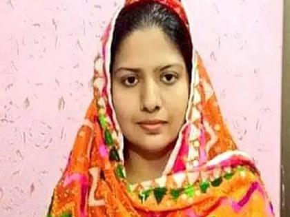 Pakistan hindu girl Pushpa Kohli first Hindu woman police officer | पाकिस्तान की पहली हिंदू लड़की जो बनीं पुलिस ऑफिसर, इंटरनेट पर जमकर हो रही है तारीफ, जानें इनके बारे में Pakistan hindu girl Pushpa Kohli first Hindu woman police officer | पाकिस्तान की पहली हिंदू लड़की जो बनीं पुलिस ऑफिसर, इंटरनेट पर जमकर हो रही है तारीफ, जानें इनके बारे में