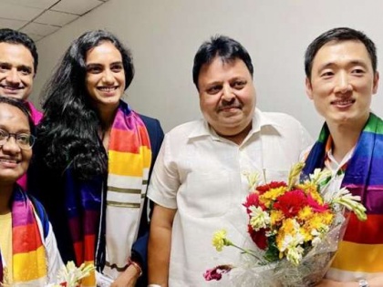Tokyo PV Sindhu won two medals in Olympic Games returned to India "I'm very happy and excited " | Tokyo Olympics: ओलंपिक खेलों में दो पदक जीतने वाली पीवी सिंधु भारत लौटीं, कहा-यह एक रोमांचक दिन और खुशी का क्षण