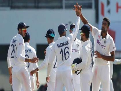 Ashwin becomes first bowler to dismiss 200 left-handers, equals Glenn McGrath with 29th five-for | Ind vs Eng: आर अश्विन ने रचा इतिहास, बनाया बाएं हाथ के बल्लेबाजों को आउट करने का दोहरा शतक