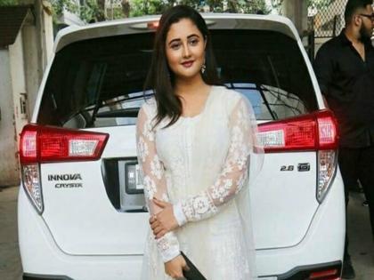 TV ACTRESS Rashmi DESAI victim of casting couch at the age of 16 said mix drug my drink | रश्मि देसाई ने कास्टिंग काउच पर तोड़ी चुप्पी, कहा- ड्रिंक में ड्रग्स मिलाकर मुझे बेहोश करना चाहा, मैं चिल्लाती रही लेकिन...