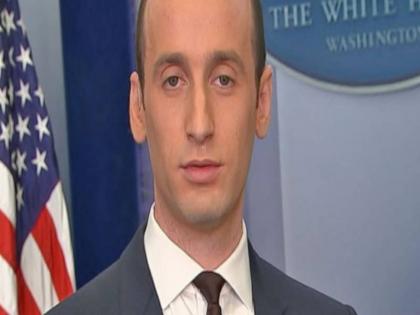 Stephen Miller said the government order banning the temporary issuance of green card | ट्रंप का ग्रीन कार्ड पर अस्थायी रोक का उद्देश्य नए आव्रजक श्रमिकों को ‘रोकना’ है
