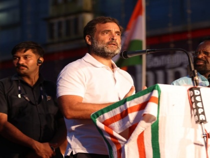 Congress will surround Modi Yogi on the issue of Adani in UP, party workers will go among Dalit-Muslim and Brahmin voters | यूपी में अदानी के मुद्दे पर मोदी योगी को घेरेगी कांग्रेस, दलित-मुस्लिम और ब्राह्मण मतदाताओं के बीच जाएंगे पार्टी कार्यकर्ता