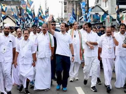 Rahul Gandhi spotted with 'cow killer' Rijil Makutty during 'Bharat Jodo Yatra' claims BJP | Bharat Jodo Yatra: भाजपा का बड़ा आरोप- 'भारत जोड़ो यात्रा' के दौरान 'गौ हत्यारे' रिजिल मकुट्टी के साथ दिखे राहुल गांधी', तस्वीरें शेयर की