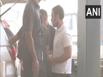 Rahul Gandhi arrives at Delhi airport to appear Surat court Modi surname comment case may pronounce verdict defamation case today | मोदी सरनेम टिप्पणी मामला: राहुल गांधी सूरत कोर्ट पहुंचे, मानहानि मामले में आज आ सकता है फैसला