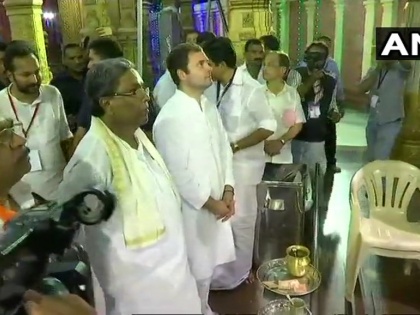 Karnataka: Congress President Rahul Gandhi offered prayers at Gokarnanatheshwara Temple in Mangaluru's Kudroli, targets on pm modi | कर्नाटक: मंगलुरू के गोकर्णनाथहेश्वर मंदिर के राहुल गांधी ने किए दर्शन, मोदी सरकार पर साधा निशाना