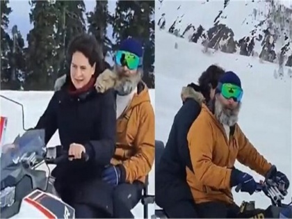 rahul gandhi Priyanka Gandhi Vadra drove snowbike Kashmir claims congress leader took snow mobile up to height 11500 | कश्मीर: कभी भाई राहुल गांधी तो कभी बहन प्रियंका गांधी वाड्रा ने गुलमर्ग में ऐसे चलाई स्नोबाइक, वीडियो हुआ वायरल