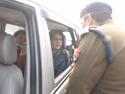 CAA Protest: Congress Rahul Gandhi-Priyanka Gandhi Vadra were stopped outside Meerut by Police | CAA विरोध प्रदर्शन के दौरान मारे गए लोगों के परिजनों के मिलने से पुलिस ने रोका, मेरठ बॉर्डर से ही वापस लौटे राहुल-प्रियंका