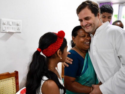 Rahul Gandhi met Rajamma retired nurse who was present at the time of his birth Kerala | राहुल गांधी ने 72 वर्षीय नर्स राजम्मा से की मुलाकात, जन्म के बाद सबसे पहले इन्होंने ने ही राहुल को उठाया था गोद में