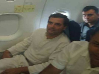 Rahul Gandhi Raipur visit flight late blame PM Modi | जब फ्लाइट में देरी पर बोले राहुल गांधी- मोदी जी बदनाम करने के लिए करवा रहे हैं