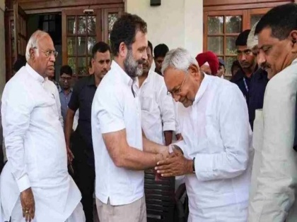 Kharge and Rahul's absence cost Nitish, 'Patna meeting' of opposition parties postponed | राहुल और खड़गे की गैरमौजूदगी नीतीश को पड़ी भारी, विपक्षी दलों की 'पटना बैठक' टली