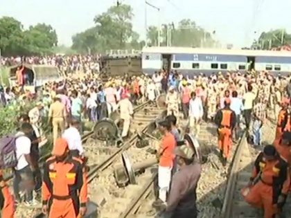 Narendra Modi directs UP government for ensuring help in rail accident in Raebareli | न्यू फरक्का एक्सप्रेस हादसे से आहत हुए पीएम मोदी, योगी सरकार को दिया ये निर्देश
