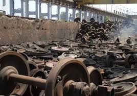 Nagpur Central Railway Zone 225 crores track coach engine junk free Pune Bhusawal Solapur | नागपुरः पटरी, कोच, इंजन का कबाड़ दे रहा है सोने का अंडा, मध्य रेलवे जोन ने 225 करोड़ से भरी अपनी तिजोरी