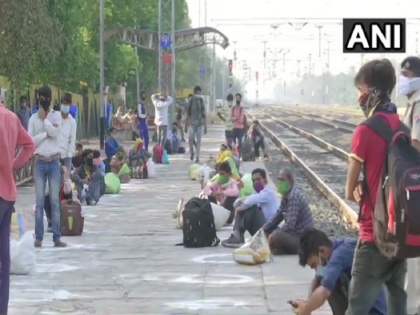 Madhya Pradesh Coronavirus Special train from Maharashtra reached Bhopal with more than 300 migrant labourers | MP Ki Taja Khabar: लॉकडाउन के बीच महाराष्ट्र के नासिक से भोपाल पहुंचे मध्य प्रदेश के 300 से अधिक मजदूर