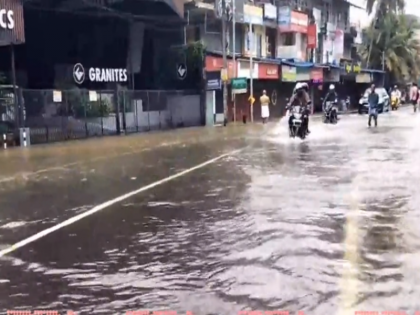 UP Weather Update rain live mausam baris 11 deaths in 24 hours 7-3 mm rain recorded excess rain in 19 out of 75 districts river water level danger mark | UP Weather Update: 24 घंटे में 11 की मौत, उत्तर प्रदेश में 7.3 मिमी बारिश दर्ज, 75 जिलों में से 19 में अधिक बारिश, नदी का जलस्तर खतरे के निशान पर
