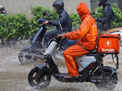 Bengaluru Rain live updates Orange Alert Issued, Schools Closed Today; WFH Advised For Tech Firms see video | Bengaluru Rain: बेंगलुरु में भारी बारिश के अनुमान?, ऑरेंज अलर्ट जारी, स्कूल बंद, WFH की सलाह! Bengaluru Rain live updates Orange Alert Issued, Schools Closed Today; WFH Advised For Tech Firms see video | Bengaluru Rain: बेंगलुरु में भारी बारिश के अनुमान?, ऑरेंज अलर्ट जारी, स्कूल बंद, WFH की सलाह!