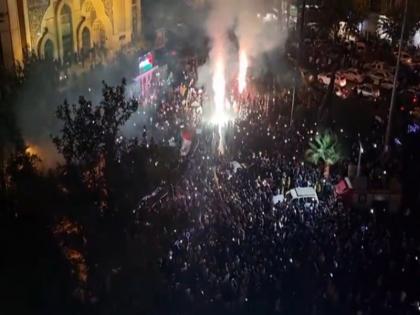 Why is there an atmosphere of fireworks and celebration in Iran due to the death of President Raisi? | राष्ट्रपति रायसी की मौत के कारण ईरान में क्यों है आतिशबाजी और जश्न का माहौल?