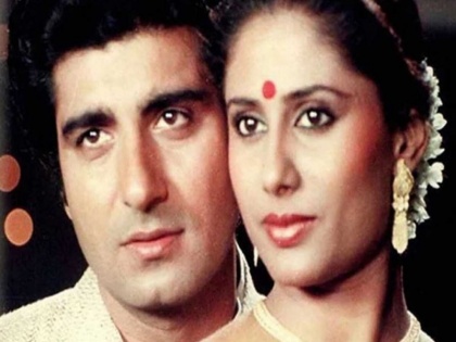 When Raj Babbar had left the house for Smita Patil, the family had put a strange condition before actor | जब स्मिता पाटिल के लिए राज बब्बर ने छोड़ दिया था घर, परिवारवालों ने रख दी थी अजीब शर्त