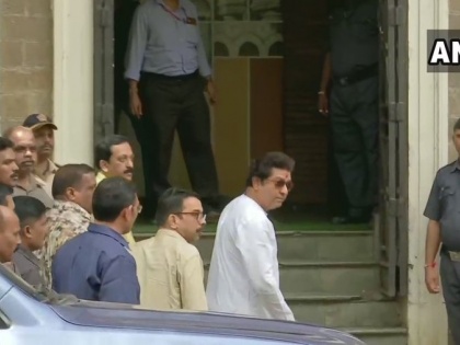 MNS leaders detained before Raj Thackeray reaches ED office | राज ठाकरे के ईडी कार्यालय पहुंचने से हिरासत में लिए गए कई मनसे नेता, मुंबई पुलिस हाई अलर्ट पर