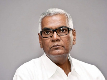 Bihar: D Raja told students, "The responsibility of the country is on your shoulders, open a front against Modi government" | बिहार: डी राजा ने छात्रों से कहा, "आपके कंधों पर देश की जिम्मेदारी, खोलिये मोदी सरकार के खिलाफ मोर्चा"