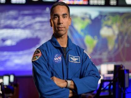 Indian astronaut Raja Chari selected for NASA's lunar mission | नासा के चंद्रमा अभियान के लिए चुने गए 'भारत के लाल' राजा चारी, चांद पर भेजने की तैयारी, 18 नामों की घोषणा Indian astronaut Raja Chari selected for NASA's lunar mission | नासा के चंद्रमा अभियान के लिए चुने गए 'भारत के लाल' राजा चारी, चांद पर भेजने की तैयारी, 18 नामों की घोषणा