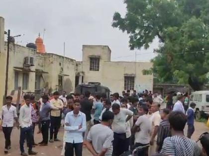 Dholpur Road Accident 12 people including 8 children died mourning in joy of marriage speeding sleeper bus collided with tempo see video | Dholpur Road Accident: 8 बच्चों सहित 12 लोगों की मौत, शादी की खुशी में मातम?, तेज रफ्तार स्लीपर बस ने टेंपो को मारी टक्कर