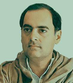 Rajiv Gandhi was assassinated in 1991 by a woman operative of the separatist Lankan Tamil outfit LTTE, who greeted him at a rally in Tamil Nadu's Sriperumbudur town with a bomb strapped to her chest. | इतिहास में 21 मईः राजीव गांधी की हत्या, सुष्मिता सेन को मिस यूनिवर्स का खिताब 