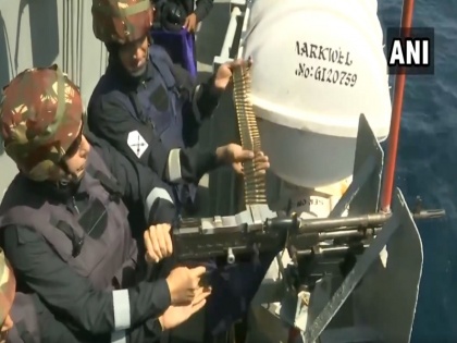 Defence Minister Rajnath Singh fired medium machine gun on-board INS Vikramaditya, VIDEO | VIDEO: जब जंगी जहाज INS विक्रमादित्य पर रक्षा मंत्री राजनाथ सिंह ने तड़-तड़ चलाई मशीन गन