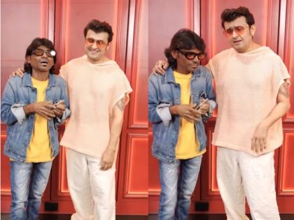 Sonu Nigam finally meets viral Dil Pe Chalai Churiya performer Raju Kalakar | VIDEO:'दिल पे चलाई छूरियां' से वायरल हुए राजू कलाकार से मिले सोनू निगम