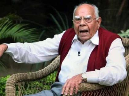 When Ram Jethmalani anger on press | VIDEO: पत्रकारों की भी क्लास लगा देते थे जेठमलानी, सागरिका घोष को कहा-हू द हेल इज द प्रेस टू डिसाइड हू इज द डिफेंसिबल When Ram Jethmalani anger on press | VIDEO: पत्रकारों की भी क्लास लगा देते थे जेठमलानी, सागरिका घोष को कहा-हू द हेल इज द प्रेस टू डिसाइड हू इज द डिफेंसिबल