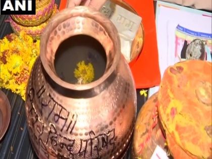 Ram Mandir Bhoomi Poojan Holy soil and water from Badrinath and Bengal sent Ayodhya ritual 5 August | राम मंदिर भूमि पूजनः बद्रीनाथ और बंगाल की पवित्र मिट्टी और जल अयोध्या भेजा गया, 5 अगस्त को अनुष्ठान