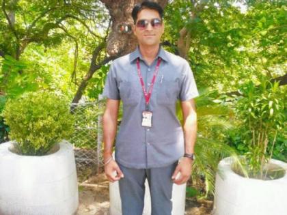 A personal security officer of Union Minister Uma Bharti has died after he had shot himself with a service pistol | मोदी सरकार में मंत्री उमा भारती के PS ने खुद को मारी गोली, इस वजह से खुदकुशी का आरोप A personal security officer of Union Minister Uma Bharti has died after he had shot himself with a service pistol | मोदी सरकार में मंत्री उमा भारती के PS ने खुद को मारी गोली, इस वजह से खुदकुशी का आरोप