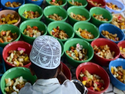 Ramadan 2018: Know what is sehri, iftar, taraweeh , jakaat, and alvida jumma | रमजान विशेष: जानिए क्या है सहरी, इफ्तार, तराहवी, जकात अलविदा जुमा, चांद और ईद