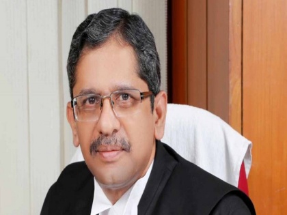 Chief Justice NV Ramana said, the judiciary is not answerable to the power or the opposition but to the Constitution | चीफ जस्टिस एनवी रमना ने कहा, "न्यायपालिका सत्ता या विपक्ष के लिए नहीं बल्कि संविधान के प्रति जवाबदेह है"
