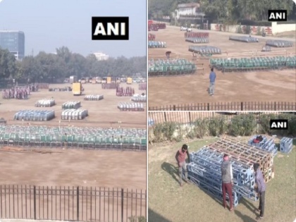 Arvind Kejriwal swearing in ceremony Ramlila Ground Preparations underway | केजरीवाल के शपथ ग्रहण समारोह की रामलीला मैदान में भव्य तैयारियां शुरू, जानें क्यों खास है AAP के प्रमुख के लिए मैदान