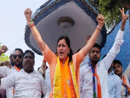 Lok Sabha Elections 2024: "Don't be afraid of anyone, it is necessary to answer those who work for Pakistan". Navneet Rana said on the statement of "15 seconds" | Lok Sabha Elections 2024: "नहीं डरती किसी से, जो पाकिस्तान के लिए काम करते हैं, उन्हें जवाब देना जरूरी है". नवनीत राणा ने "15 सेकंड" वाले बयान पर कहा