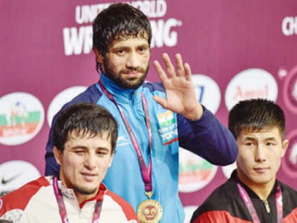 Asian Wrestling Championships: Ravi Dahiya wins gold, Bajrang Punia settles for silver medal | एशियाई कुश्ती चैंपियनशिप: रवि दहिया को गोल्ड, बजरंग पूनिया को करना पड़ा सिल्वर से संतोष